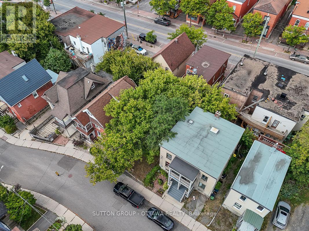 133 Eccles Street, Ottawa, Ontario  K1R 6S7 - Photo 7 - X12406737