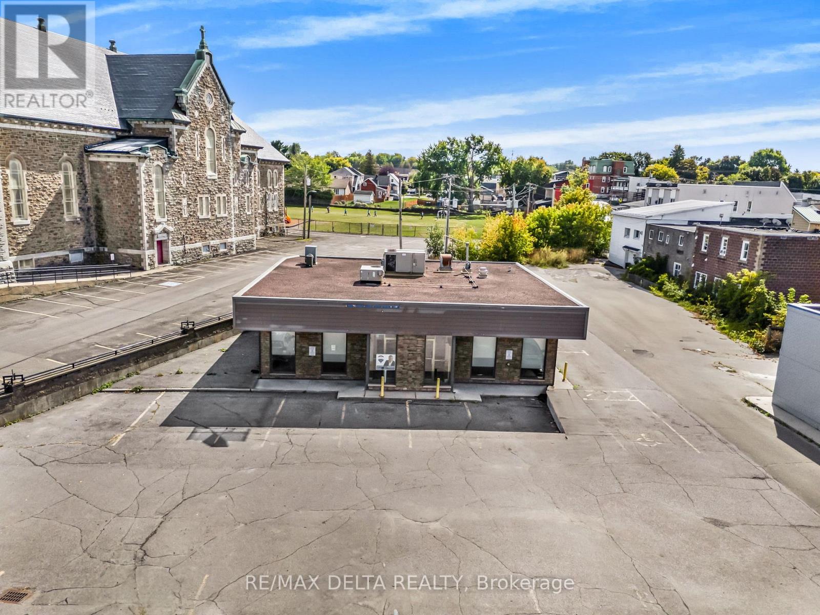 418 MAIN STREET E, Hawkesbury, Ontario