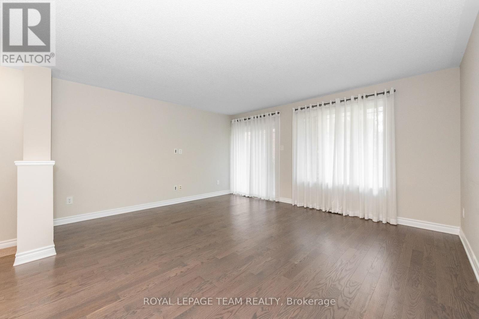 634 Danaca Private, Ottawa, Ontario  K1K 2V7 - Photo 18 - X12406739