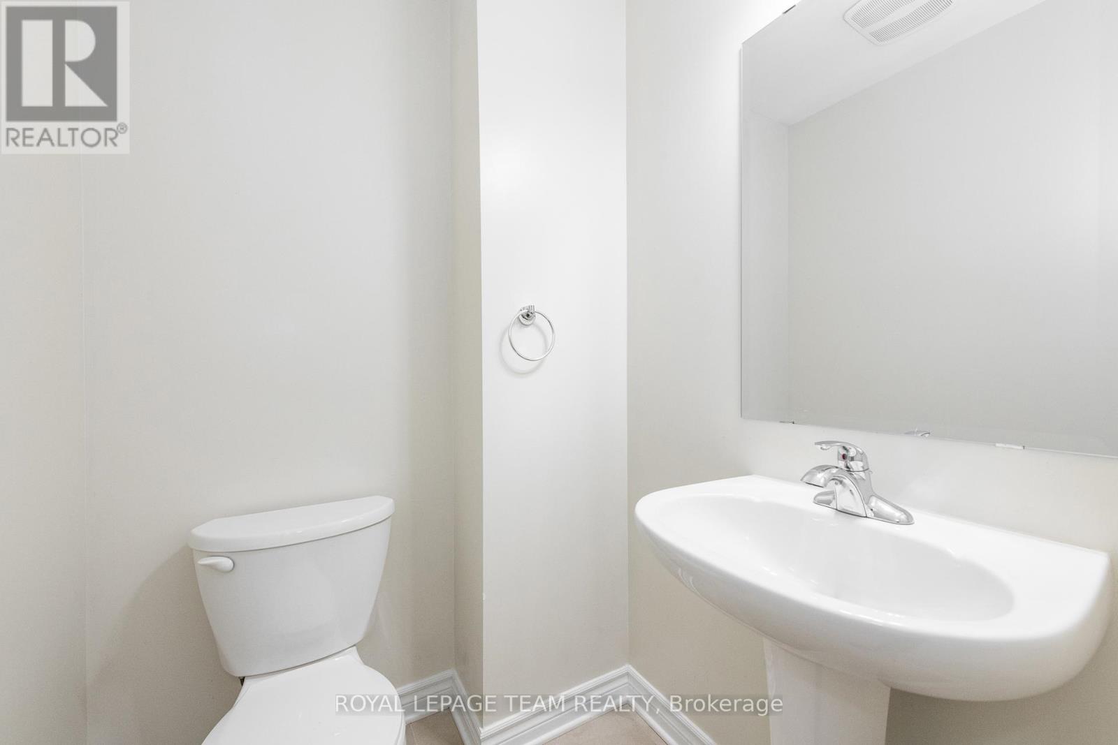 634 Danaca Private, Ottawa, Ontario  K1K 2V7 - Photo 19 - X12406739