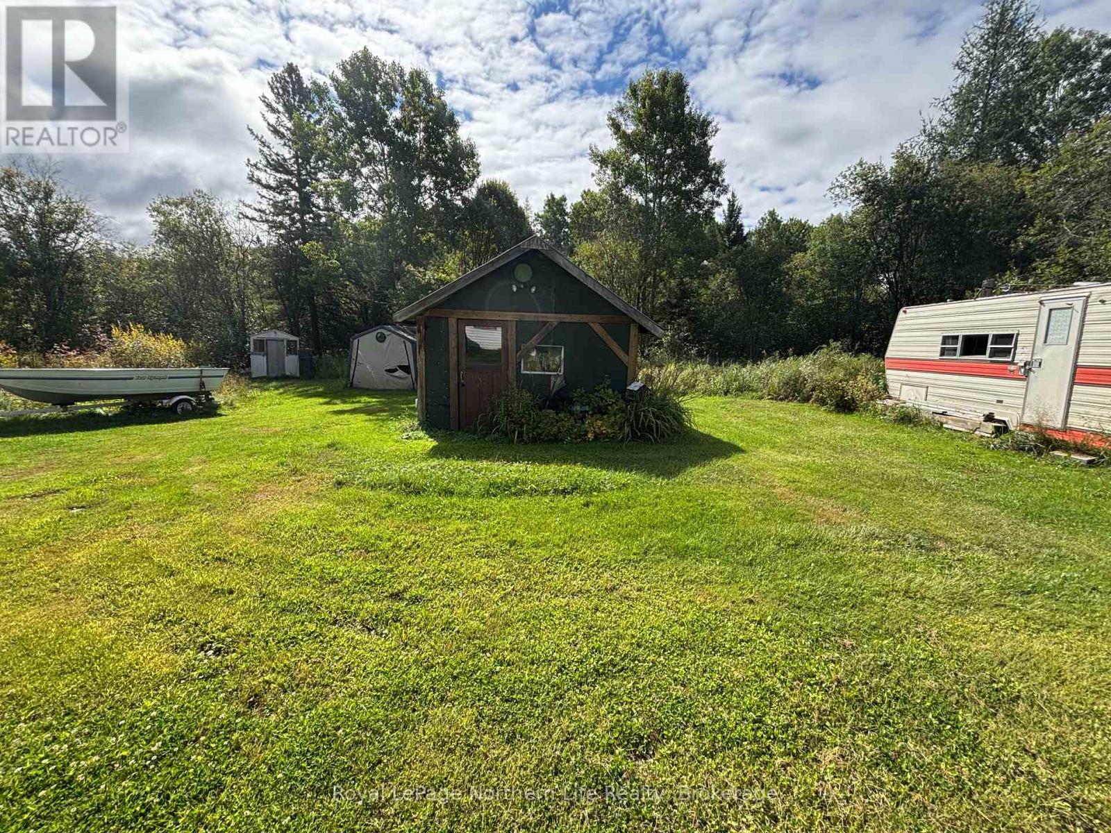 260 Johnson Road, East Ferris, Ontario  P1B 8G4 - Photo 4 - X12406598