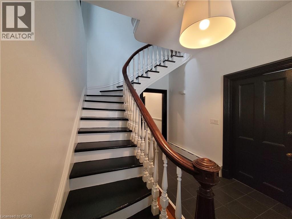 203 Macnab Street S Unit# 8, Hamilton, Ontario  L8P 3C8 - Photo 2 - 40770218