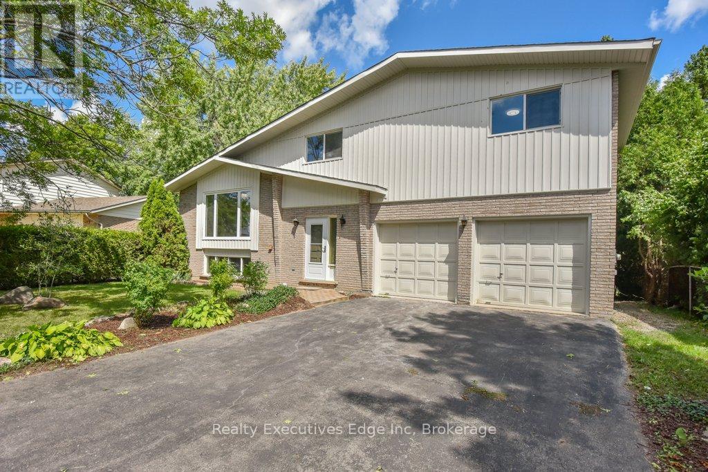 Main - 590 Canewood Crescent, Waterloo, Ontario  N2L 5P5 - Photo 2 - X12406685
