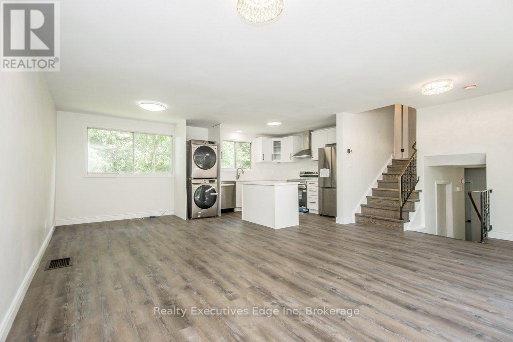 Main - 590 Canewood Crescent, Waterloo, Ontario  N2L 5P5 - Photo 6 - X12406685
