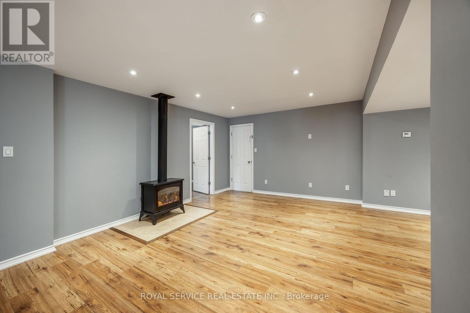 30 Brookside Street, Cavan Monaghan, Ontario  L0A 1G0 - Photo 33 - X12406618
