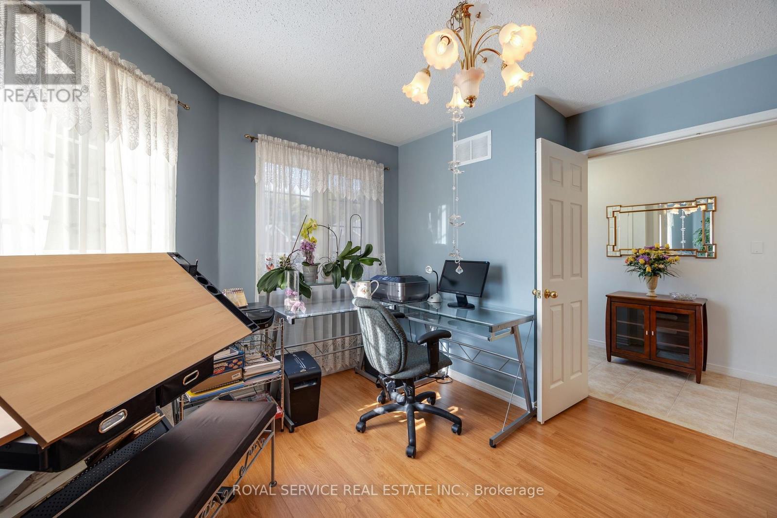 30 Brookside Street, Cavan Monaghan, Ontario  L0A 1G0 - Photo 6 - X12406618