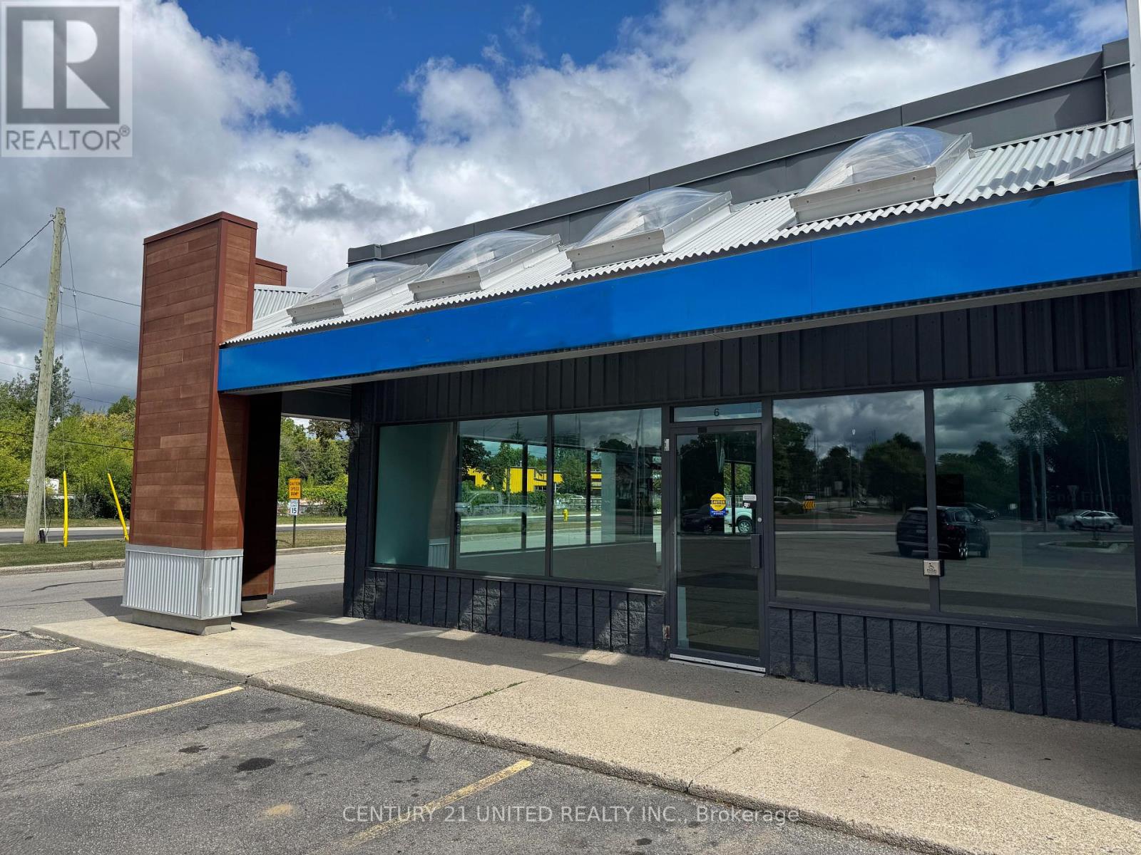 175 Beverly Street, Cambridge, Ontario  N1R 7Y9 - Photo 2 - X12406645