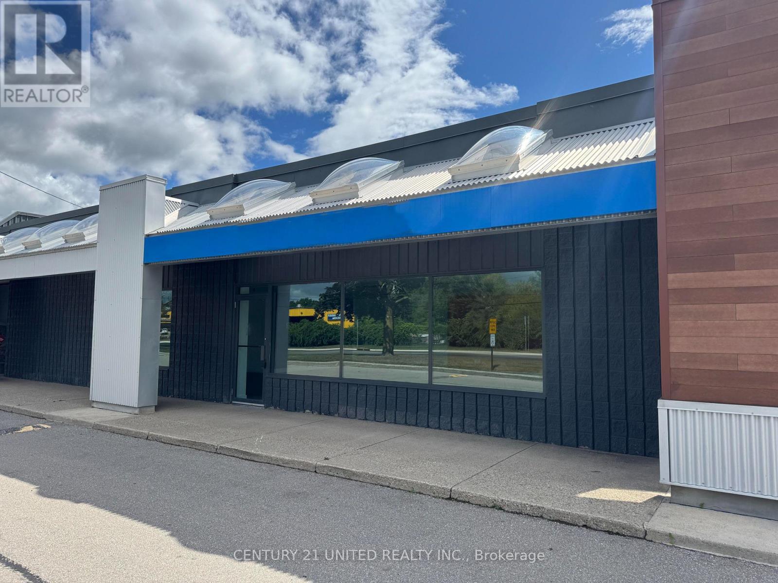 175 Beverly Street, Cambridge, Ontario  N1R 7Y9 - Photo 4 - X12406645
