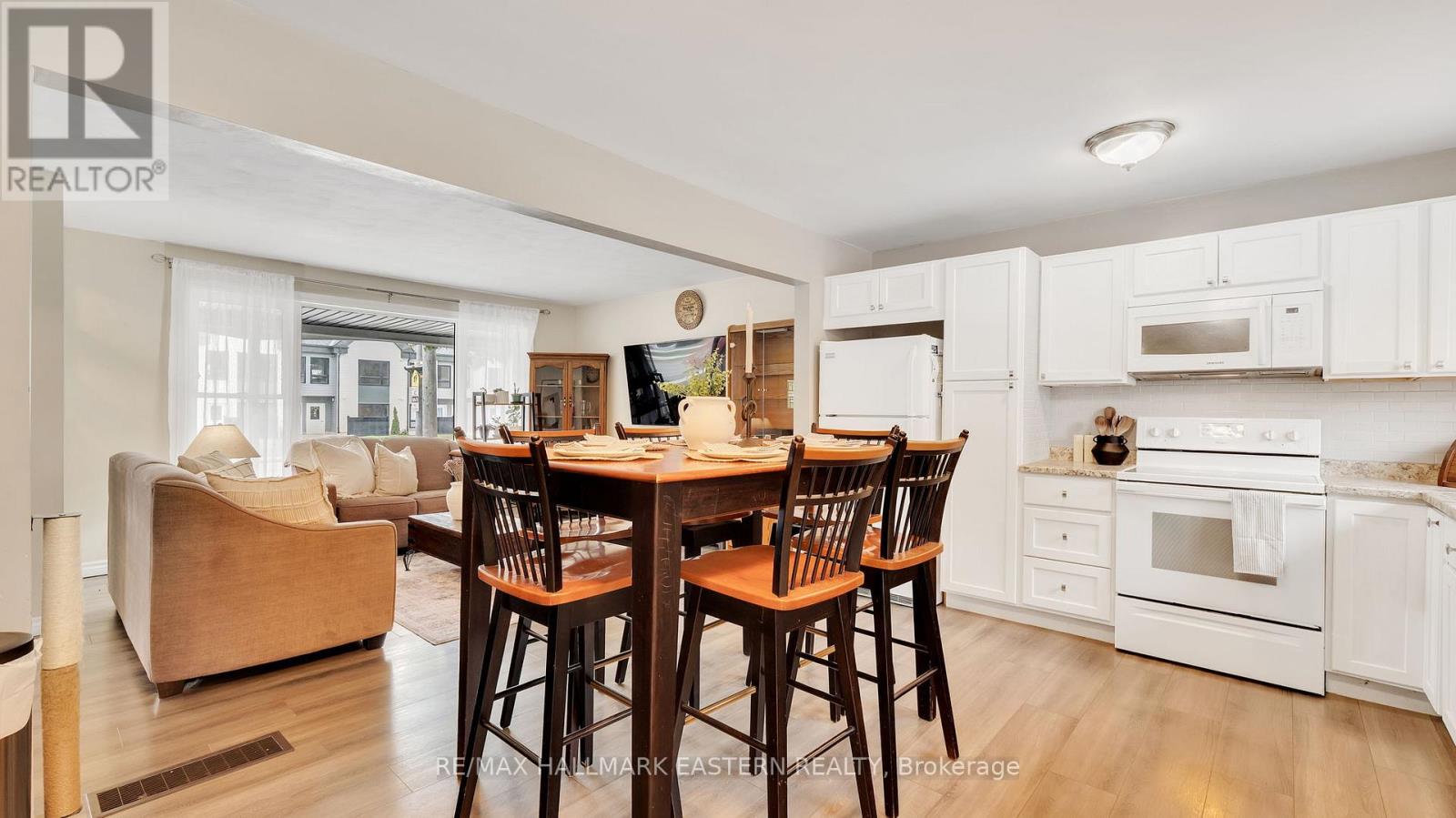 310 Elgin Street E, Cobourg, Ontario  K9A 1A3 - Photo 11 - X12406747