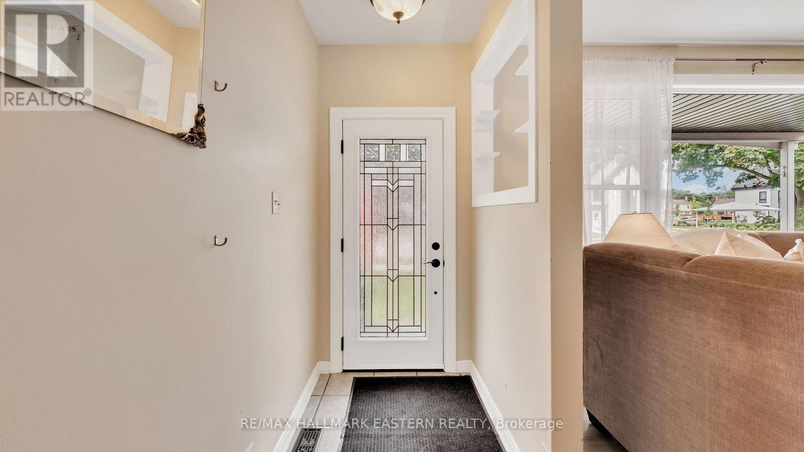 310 Elgin Street E, Cobourg, Ontario  K9A 1A3 - Photo 4 - X12406747