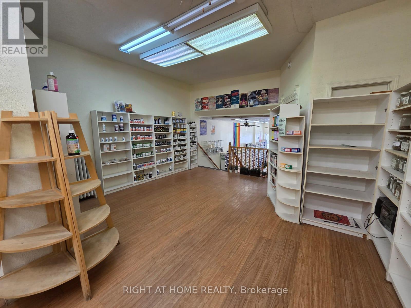 453 Church Street, Toronto, Ontario  M4Y 2C5 - Photo 15 - C12406470