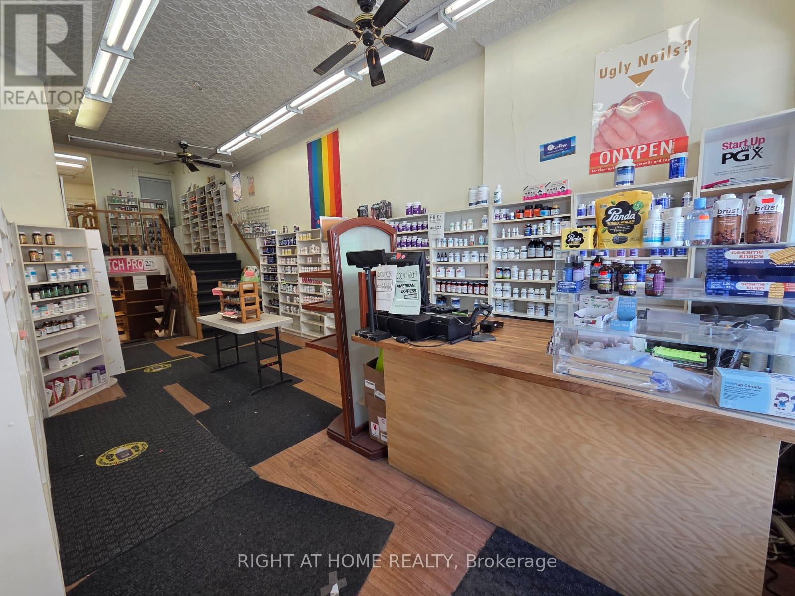 453 Church Street, Toronto, Ontario  M4Y 2C5 - Photo 3 - C12406470