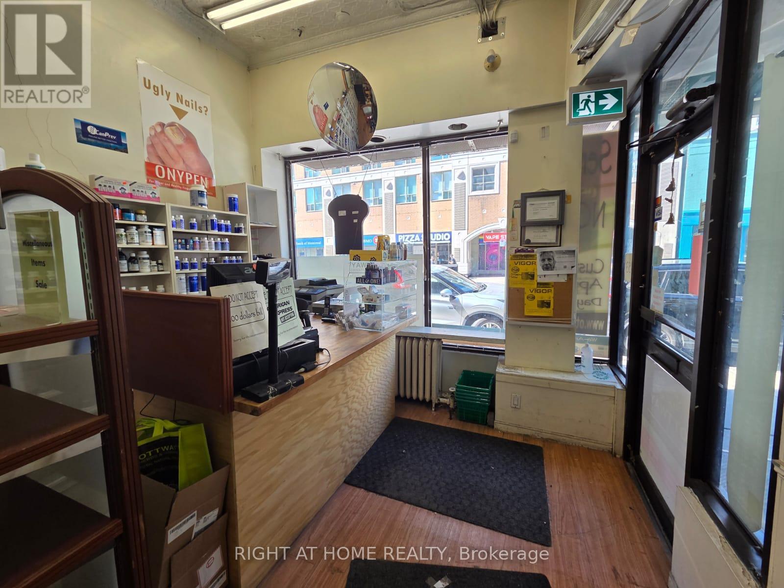 453 Church Street, Toronto, Ontario  M4Y 2C5 - Photo 4 - C12406470