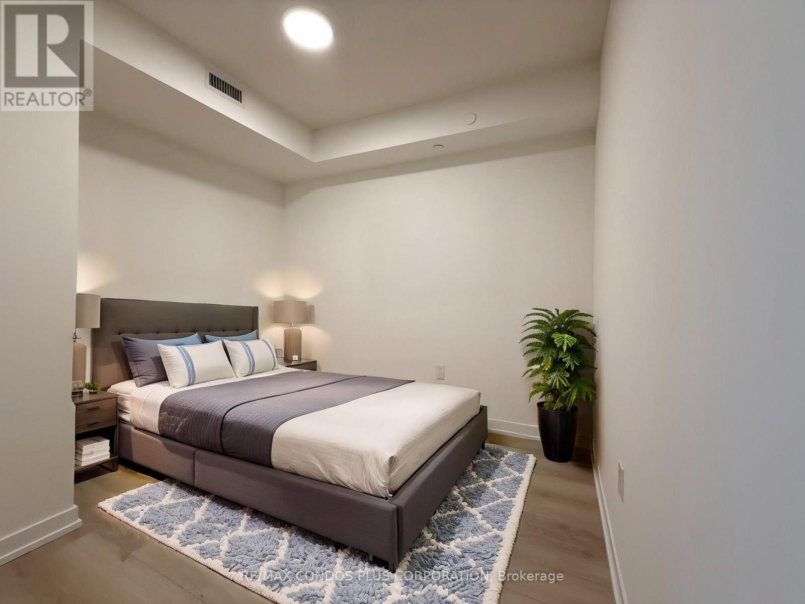1609 - 55 Cooper Street, Toronto (Waterfront Communities), Ontario  M5E 0G1 - Photo 6 - C12406475