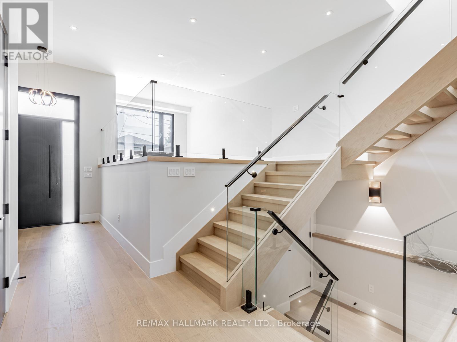 80 Barker Avenue, Toronto (Danforth Village-East York), Ontario  M4C 2N6 - Photo 19 - E12406540