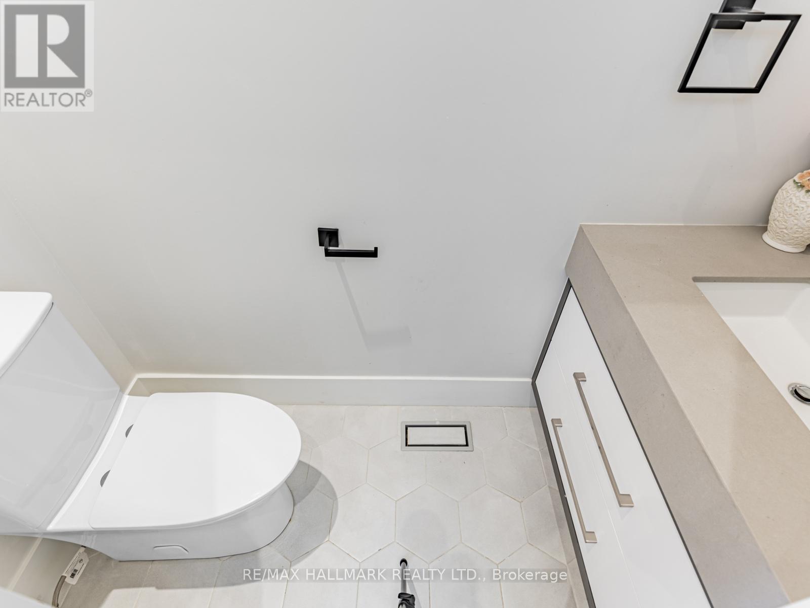 80 Barker Avenue, Toronto (Danforth Village-East York), Ontario  M4C 2N6 - Photo 21 - E12406540