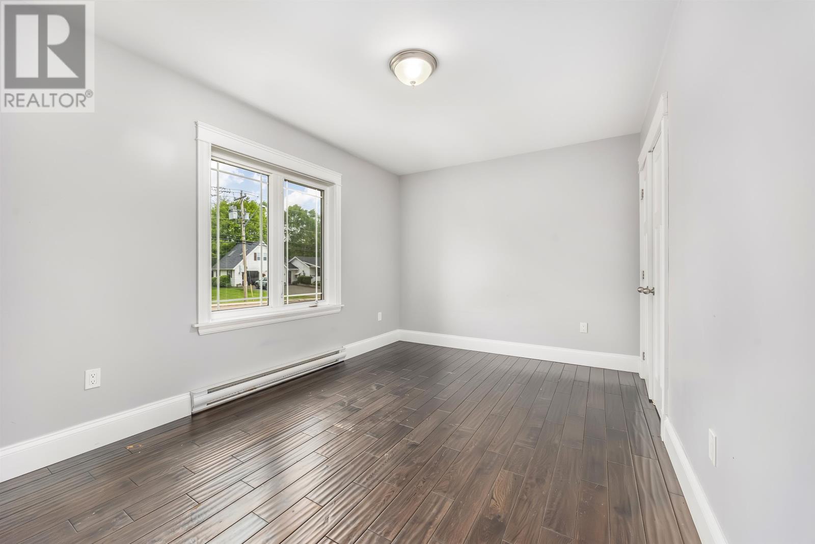 17 Royalty Road, Charlottetown, Prince Edward Island  C1E 3E7 - Photo 15 - 202523443