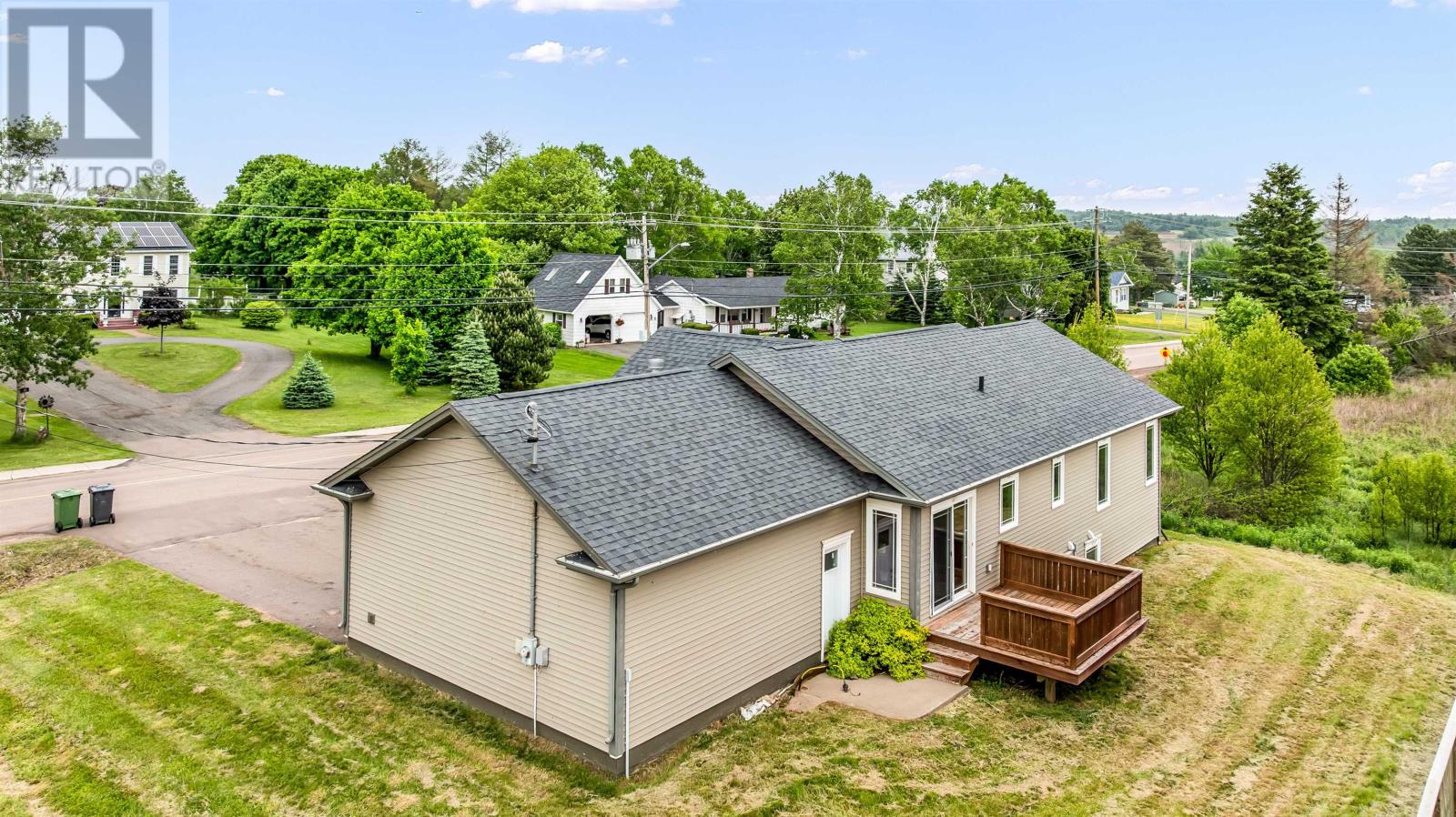17 Royalty Road, Charlottetown, Prince Edward Island  C1E 3E7 - Photo 32 - 202523443