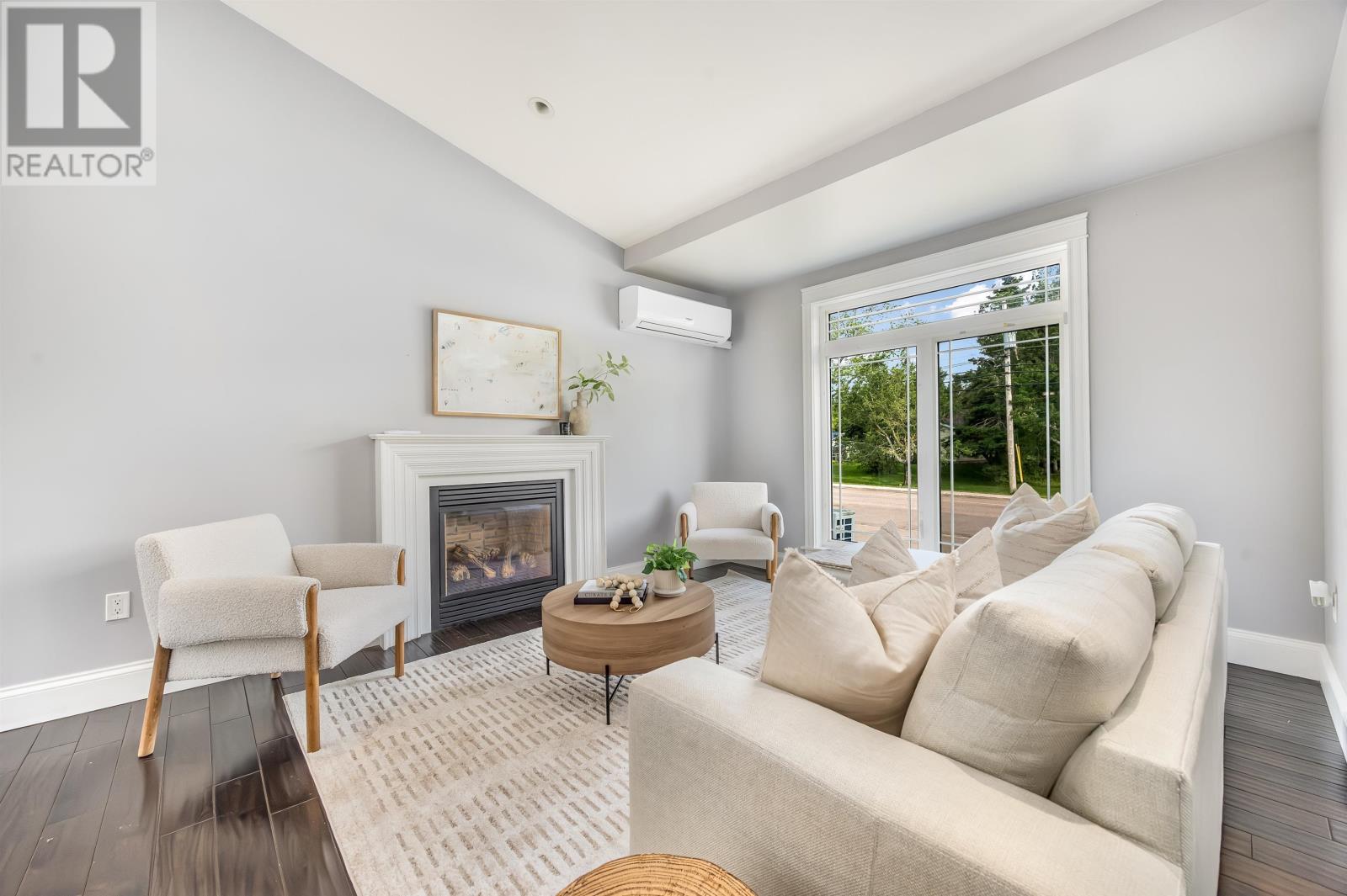17 Royalty Road, Charlottetown, Prince Edward Island  C1E 3E7 - Photo 6 - 202523443