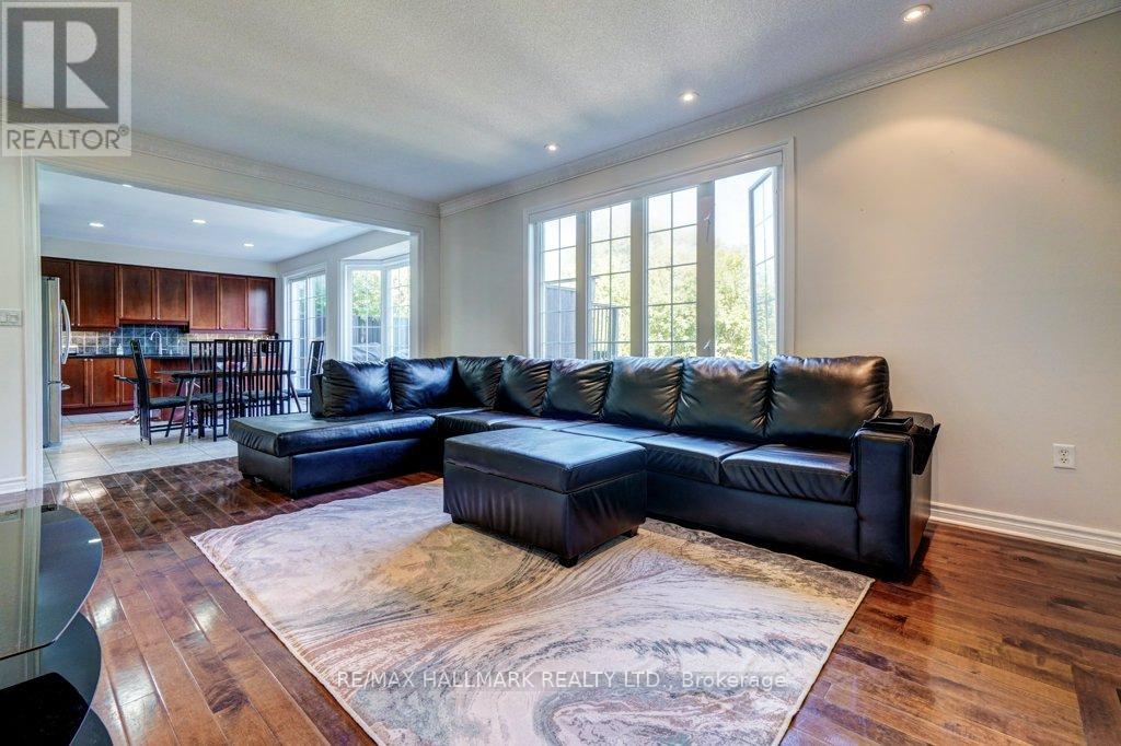 79 Storybook Crescent, Markham, Ontario  L6E 2B8 - Photo 12 - N12406483
