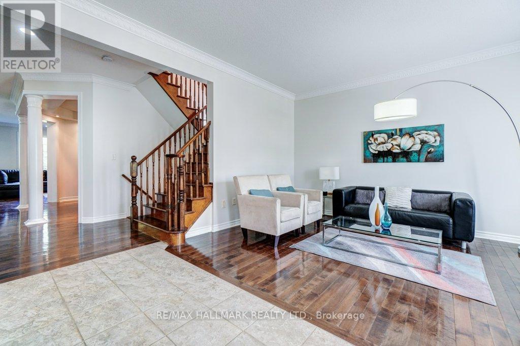 79 Storybook Crescent, Markham, Ontario  L6E 2B8 - Photo 4 - N12406483