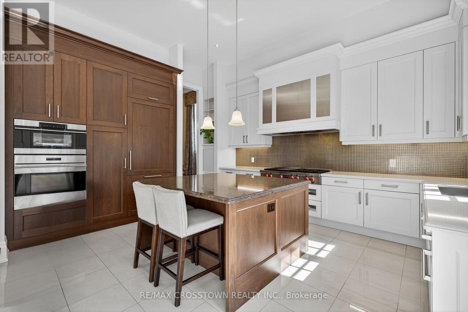 10 Annsleywood Court, Vaughan, Ontario  L4H 4G6 - Photo 10 - N12406484