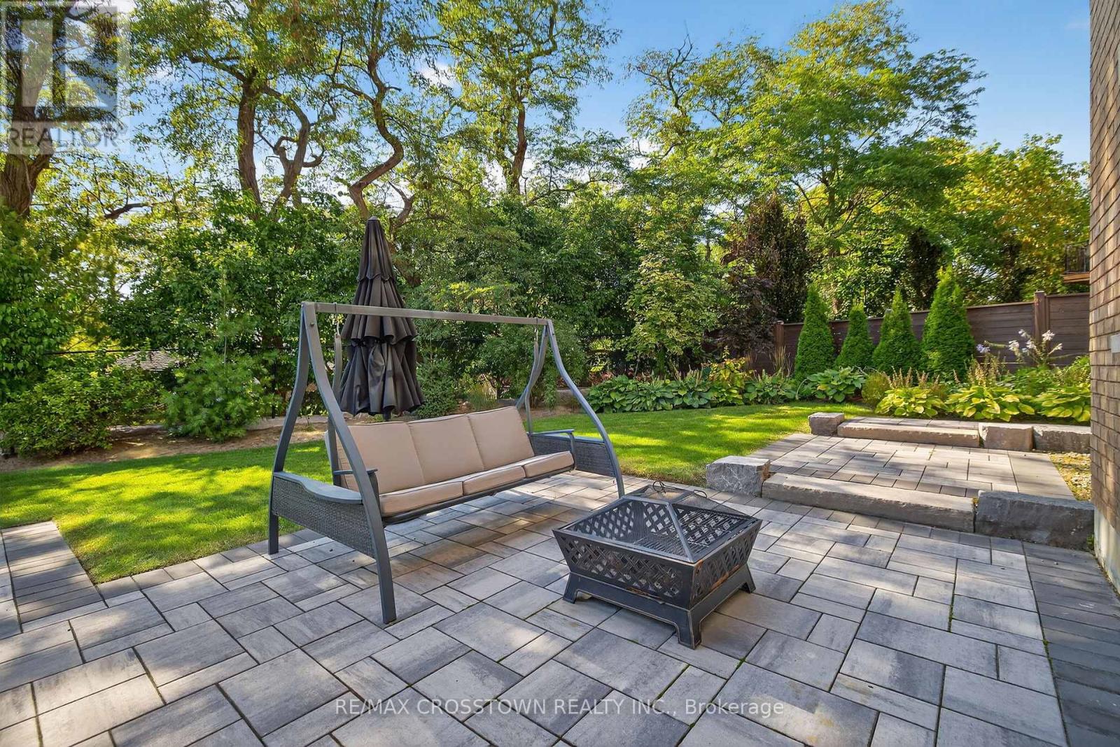 10 Annsleywood Court, Vaughan, Ontario  L4H 4G6 - Photo 47 - N12406484