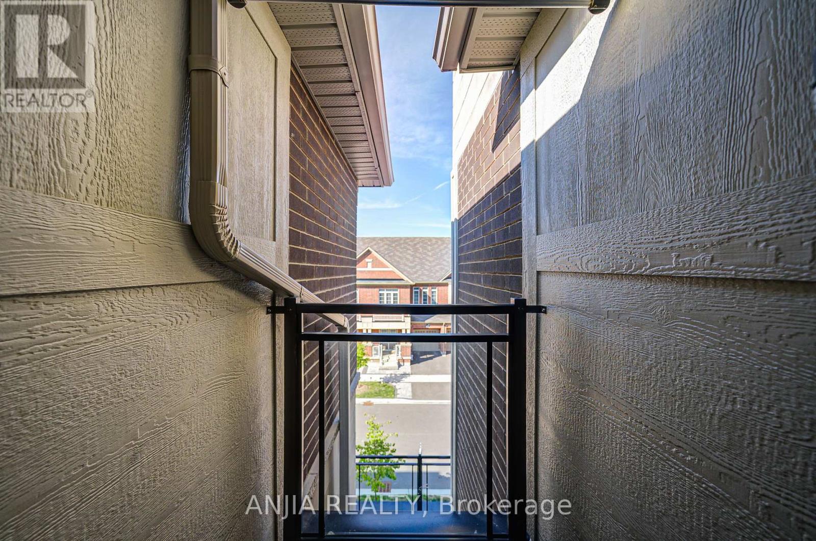 105 Ness Drive, Richmond Hill, Ontario  L4S 0K9 - Photo 48 - N12406521