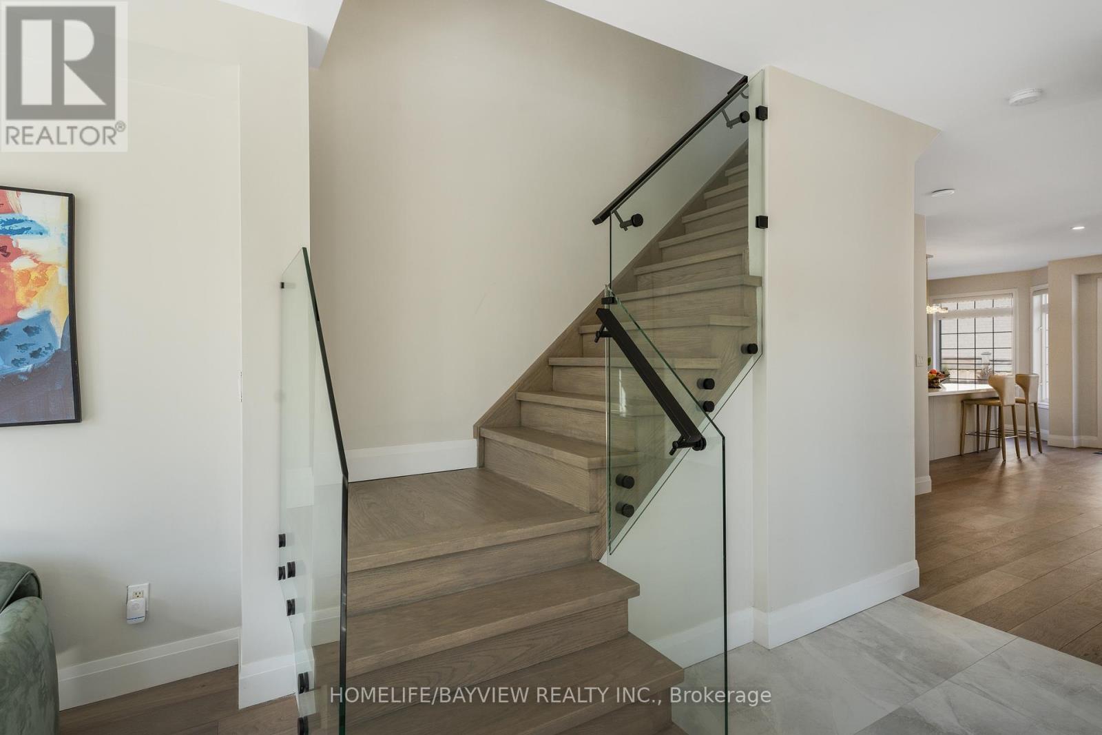14 Montcalm Boulevard, Vaughan, Ontario  L4H 2X6 - Photo 11 - N12406546