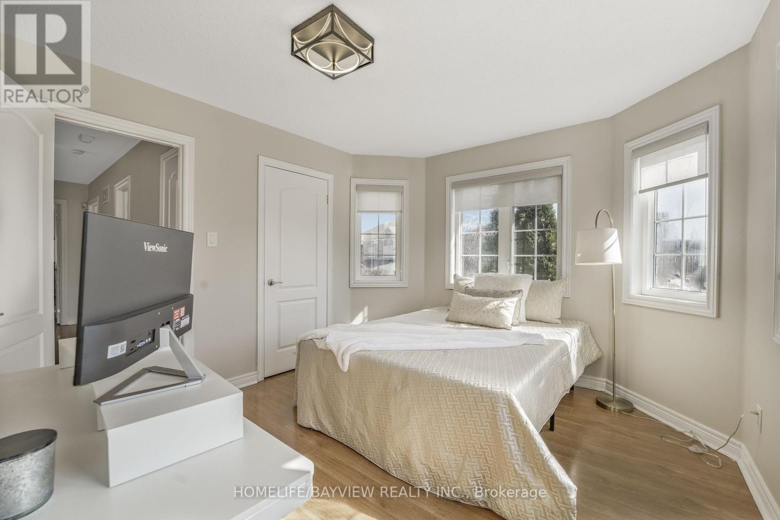 14 Montcalm Boulevard, Vaughan, Ontario  L4H 2X6 - Photo 18 - N12406546