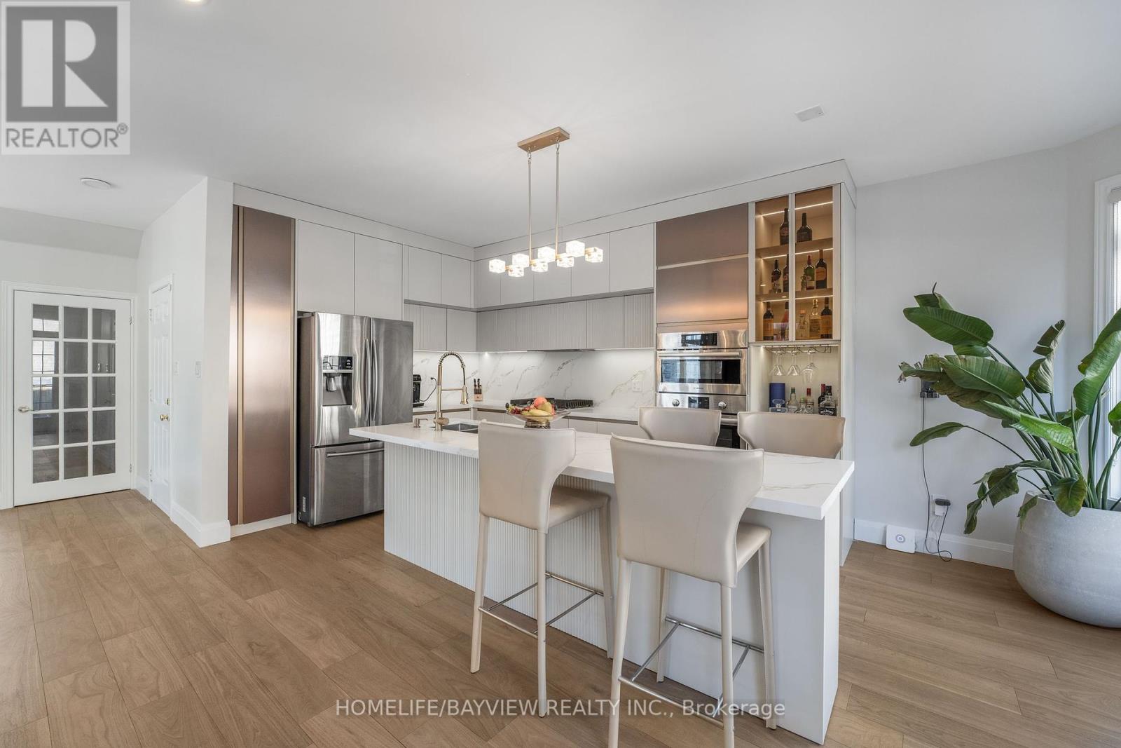 14 Montcalm Boulevard, Vaughan, Ontario  L4H 2X6 - Photo 7 - N12406546