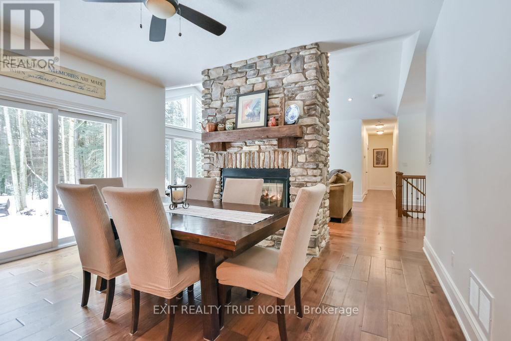 22 Marni Lane, Springwater, Ontario  L0L 2K0 - Photo 9 - S12406538