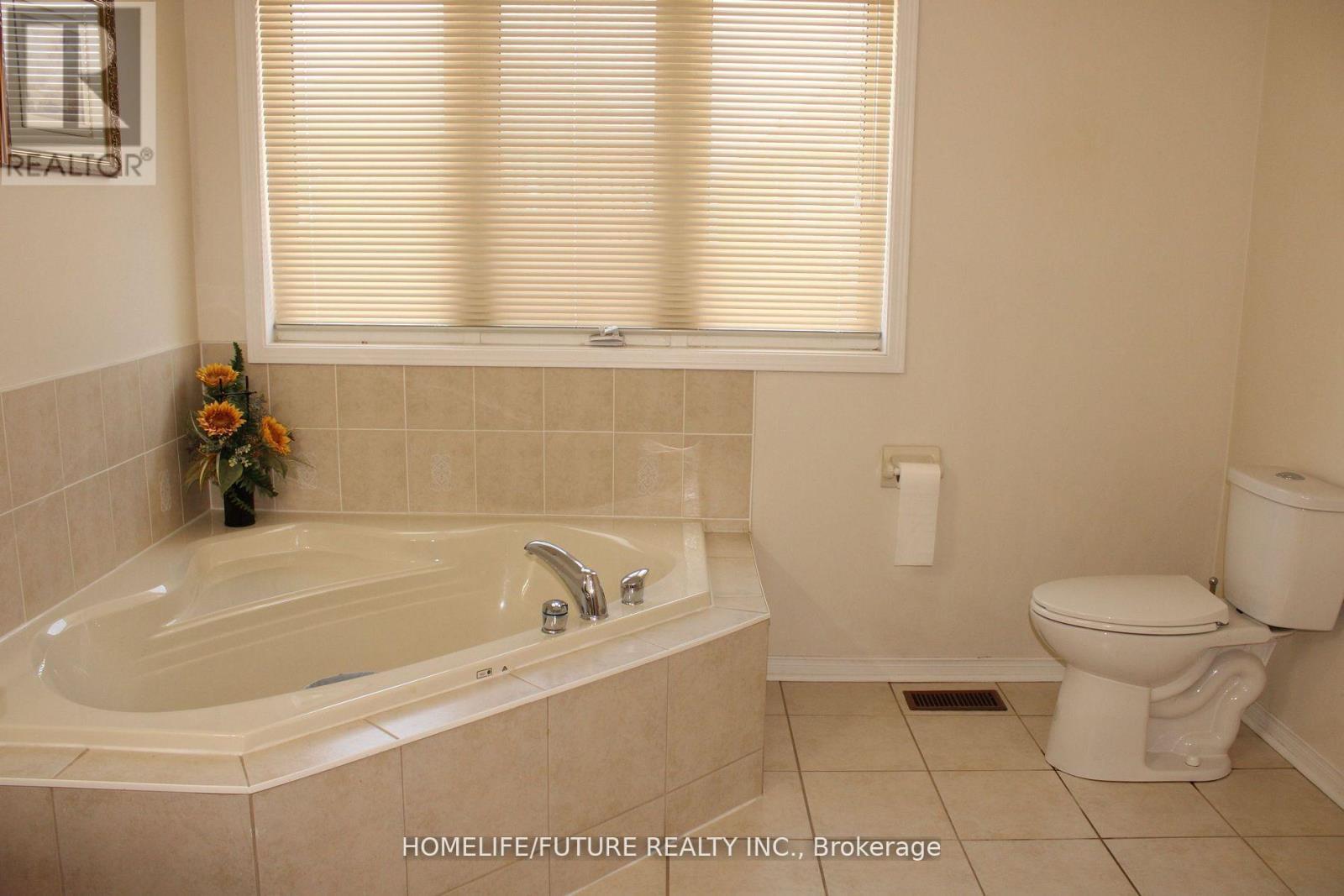 Main & 2nd - 49 Mingay Avenue, Markham, Ontario  L6E 1E5 - Photo 22 - N12406406