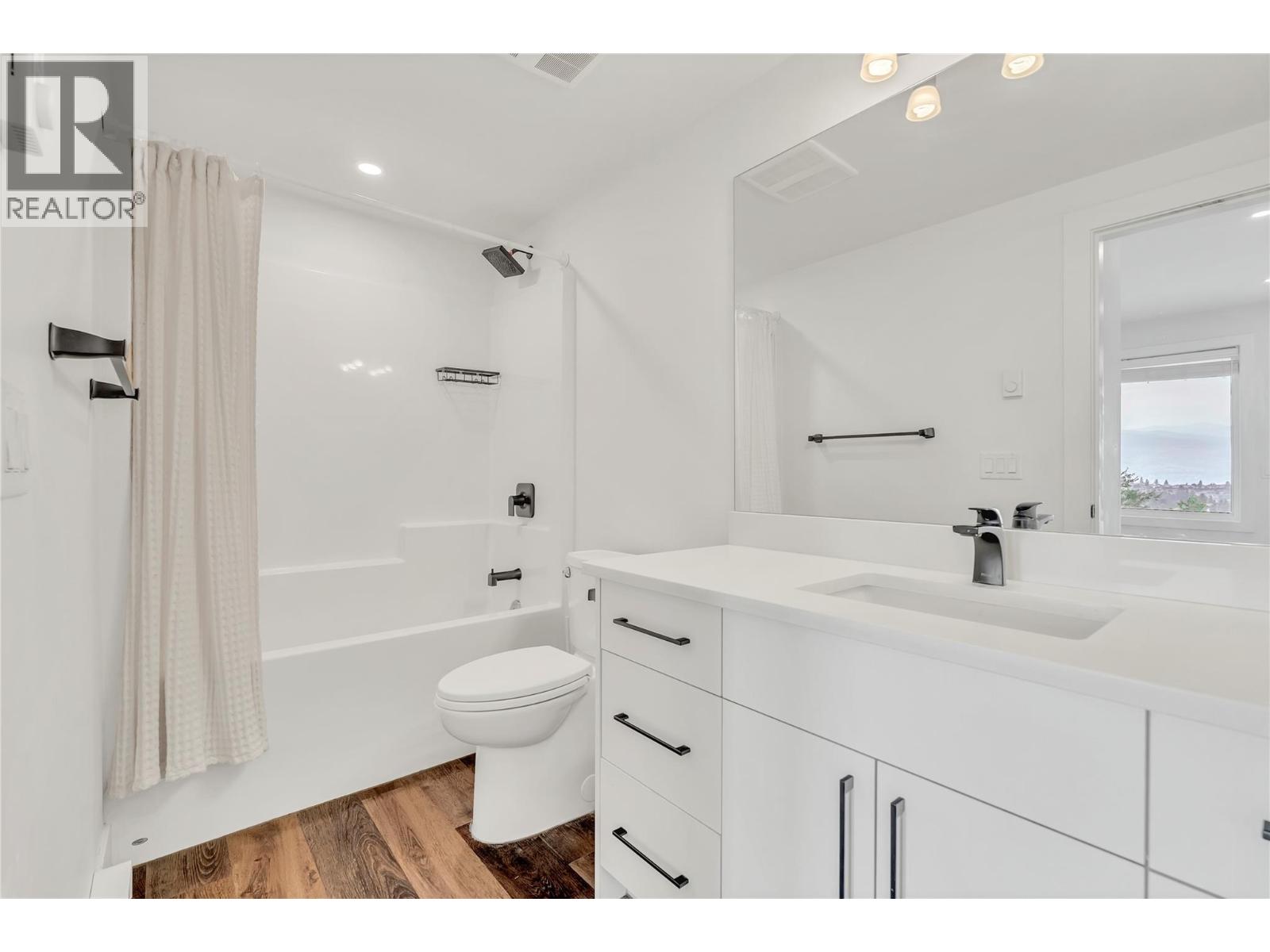 2129 Ensign Quay, West Kelowna, British Columbia  V4T 1V1 - Photo 32 - 10362913