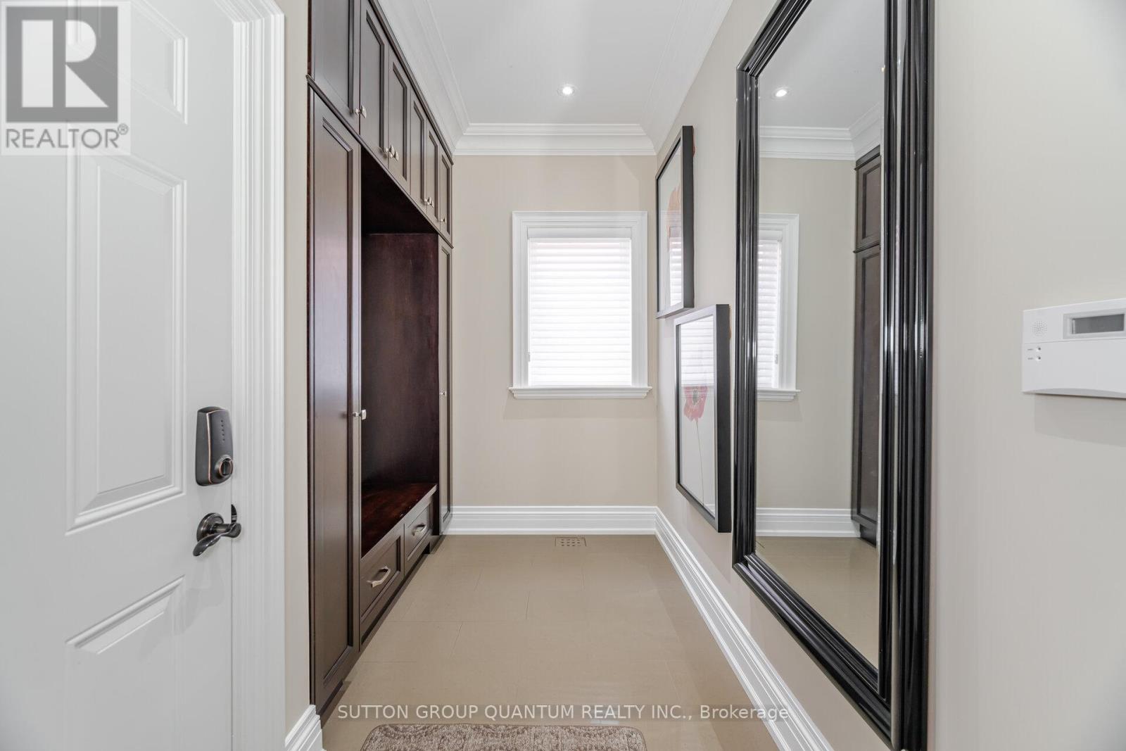 2563 Cliff Road, Mississauga, Ontario  L5A 2P5 - Photo 22 - W12406462
