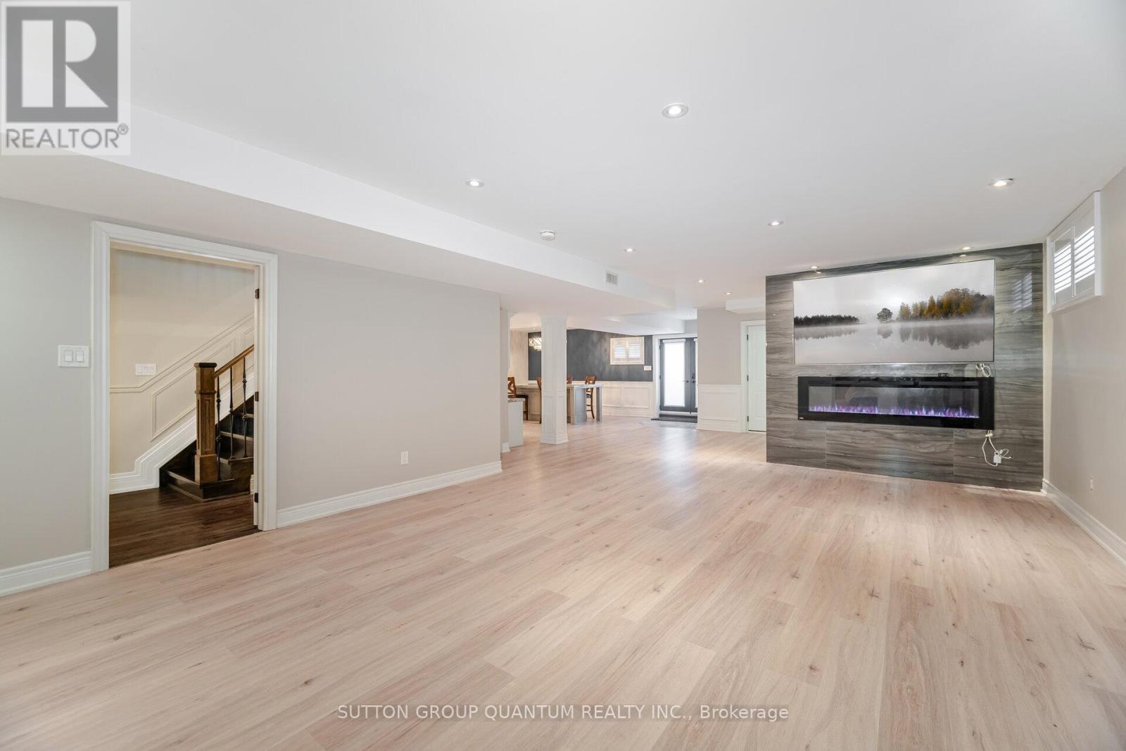2563 Cliff Road, Mississauga, Ontario  L5A 2P5 - Photo 36 - W12406462