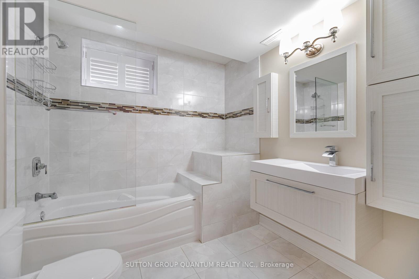 2563 Cliff Road, Mississauga, Ontario  L5A 2P5 - Photo 42 - W12406462