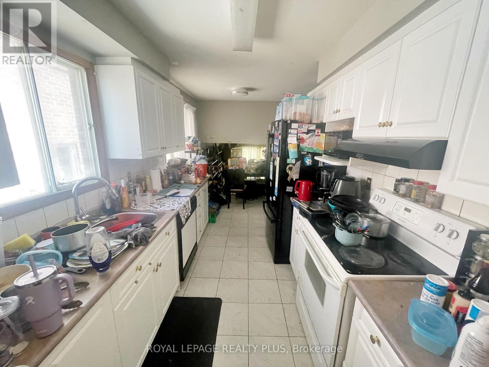 834 Sixth Street, Mississauga, Ontario  L5E 1N4 - Photo 6 - W12406520
