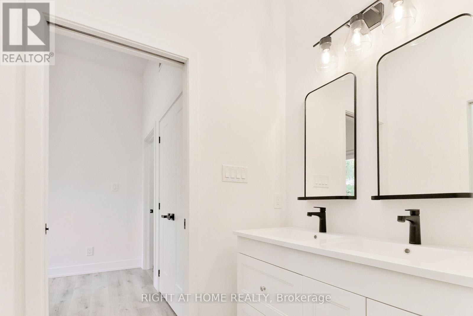 45 Brock Avenue, Toronto, Ontario  M6K 2K9 - Photo 14 - W12406528