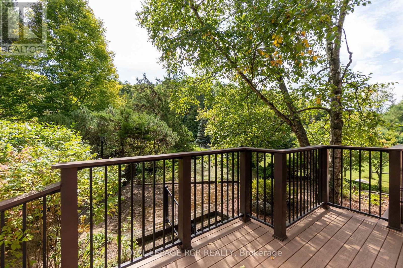 8225 Finnerty Side Road, Caledon, Ontario  L7E 0H6 - Photo 21 - W12406535