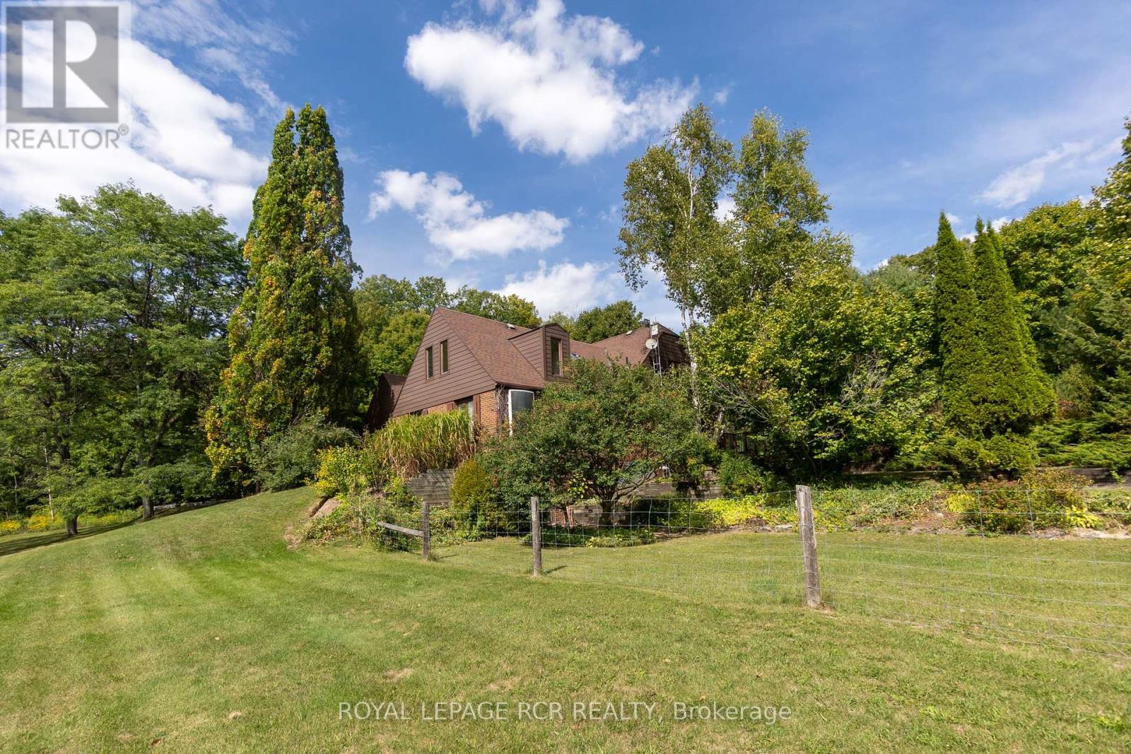 8225 Finnerty Side Road, Caledon, Ontario  L7E 0H6 - Photo 45 - W12406535