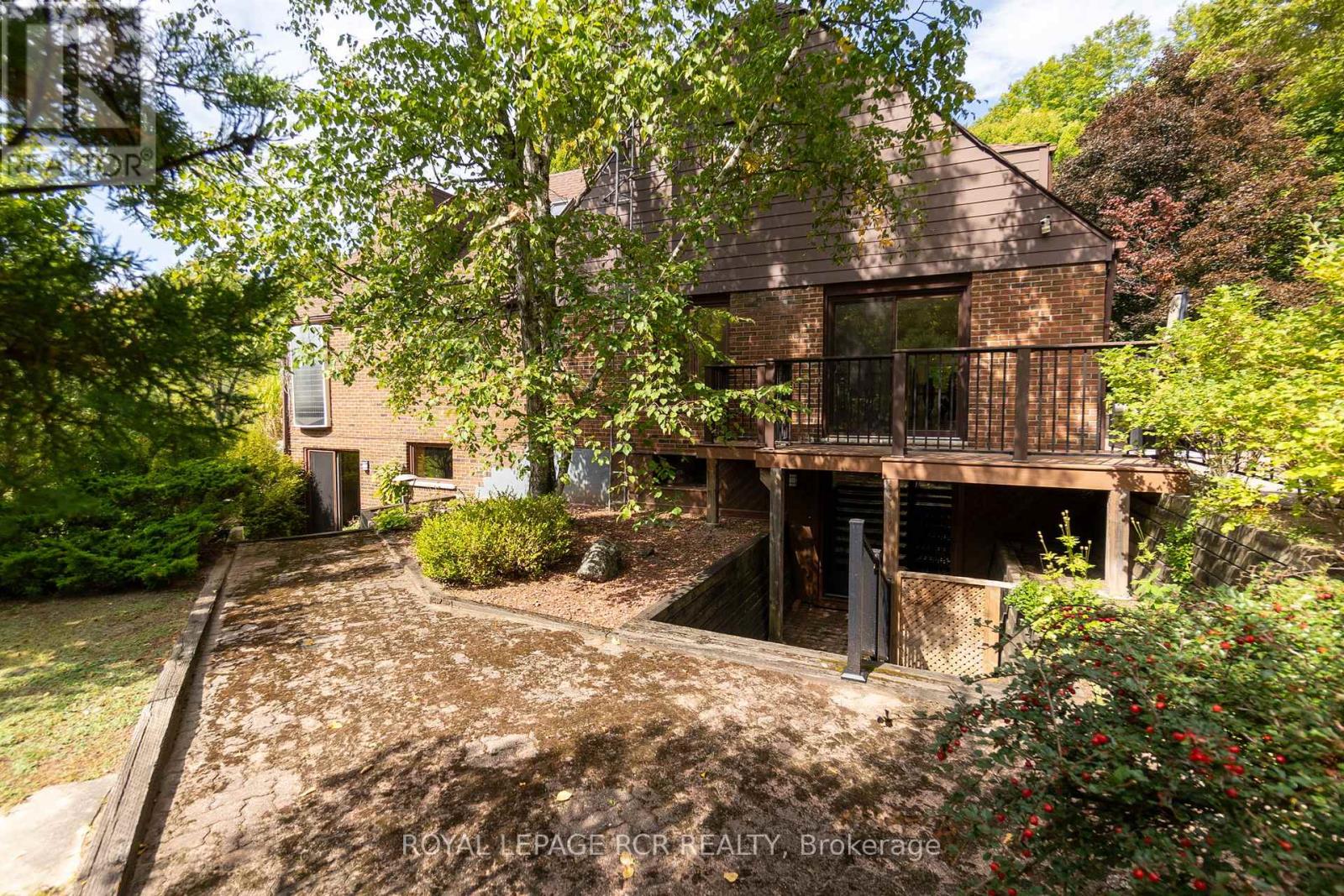 8225 Finnerty Side Road, Caledon, Ontario  L7E 0H6 - Photo 47 - W12406535