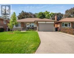 6 Fernalroy Boulevard, Toronto (Stonegate-Queensway), Ca