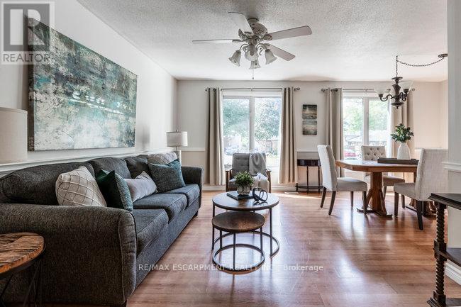 45 Fonthill Road, Hamilton, Ontario  L9C 6A1 - Photo 11 - X12406478