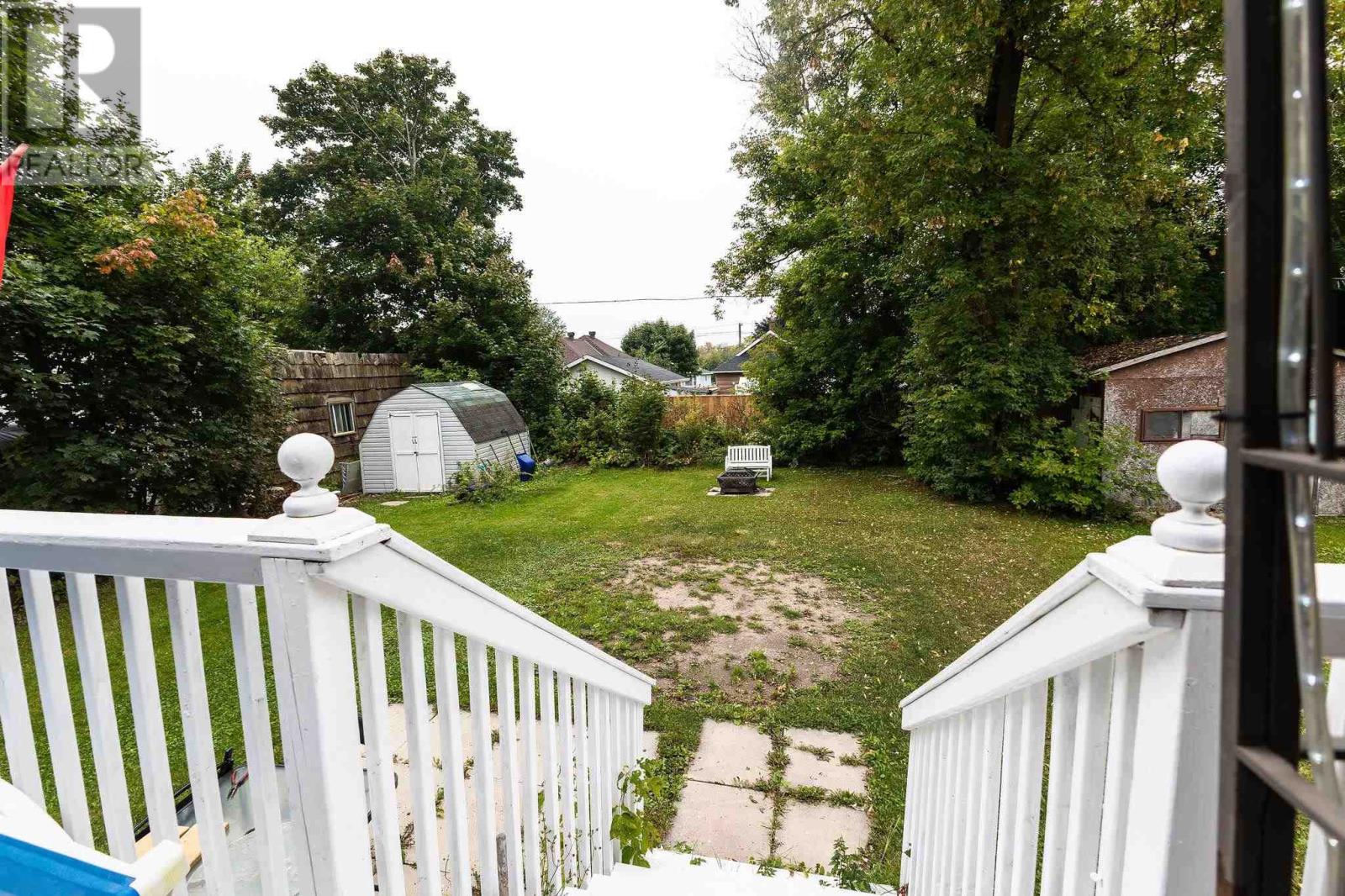 211 Spruce St, Sault Ste. Marie, Ontario  P6B 2H1 - Photo 10 - SM252650