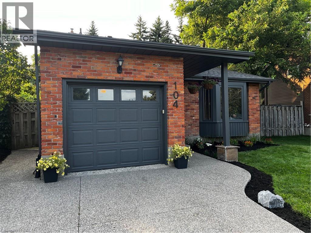 104 Homeview Place, Waterloo, Ontario  N2T 1A4 - Photo 4 - 40769788
