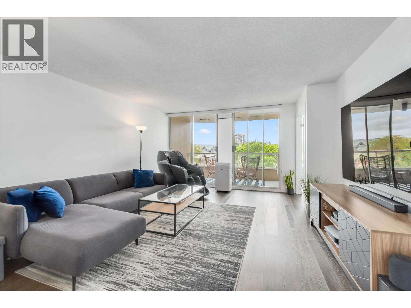 405 1045 QUAYSIDE DRIVE, New Westminster, British Columbia