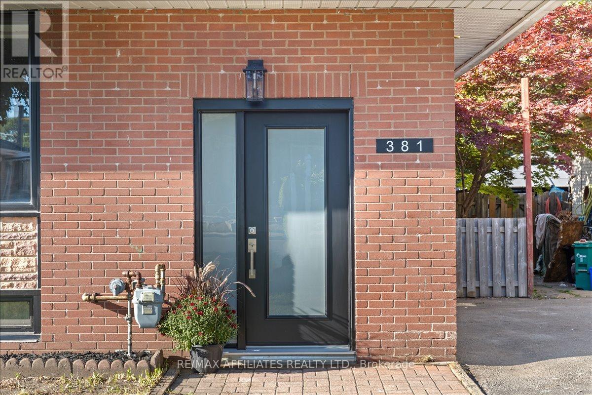 381 Spartan Avenue, Ottawa, Ontario  K1K 1J6 - Photo 3 - X12406779
