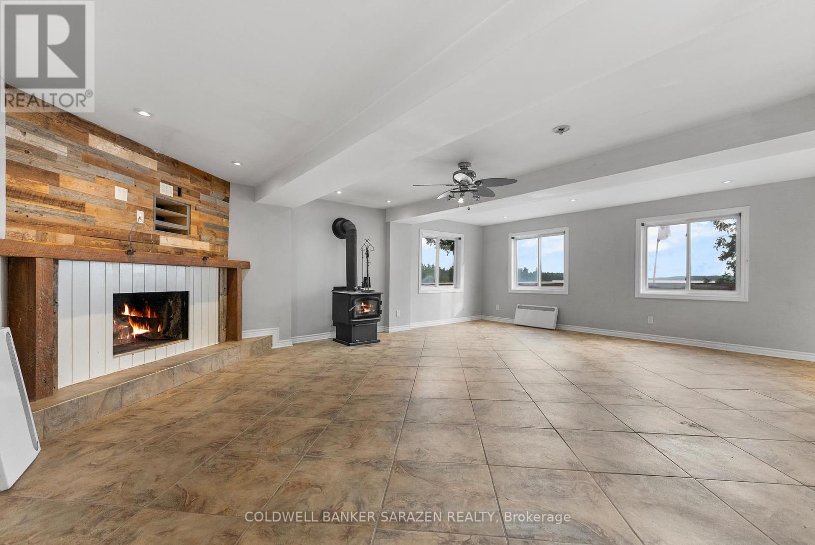 356 Echo Point Road, Lanark Highlands, Ontario  K0A 3L0 - Photo 12 - X12406794