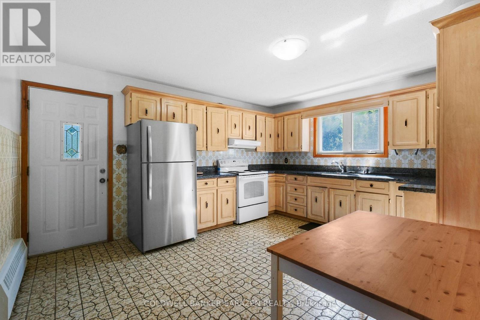974 Greenbriar Avenue, Ottawa, Ontario  K2C 0J7 - Photo 10 - X12406850
